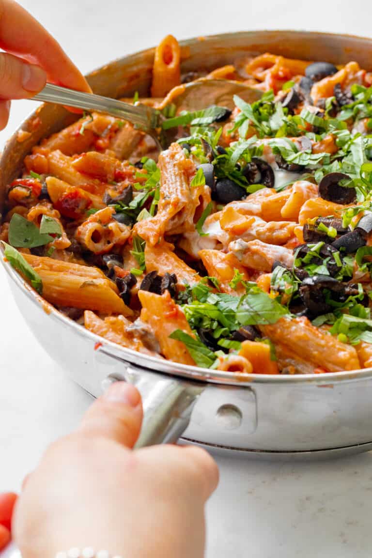 One-Pot Sun-Dried Tomato Pasta - Vegan, GF & Healthy! Georgie Eats