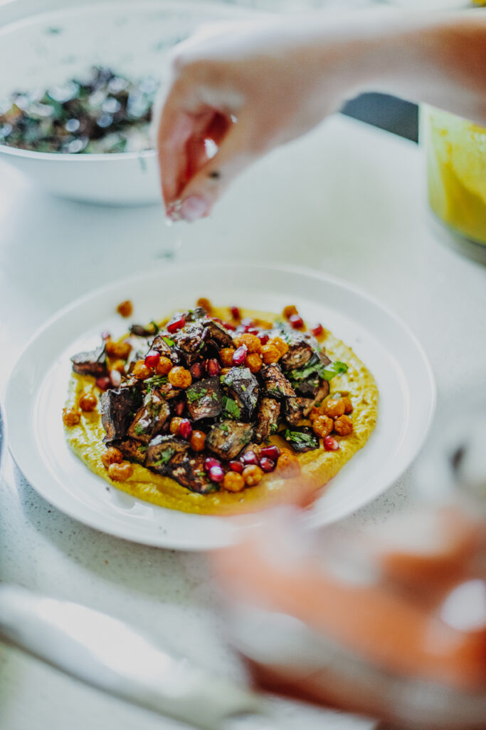 Loaded Lebanese Style Hummus - Healthy, GF & Vegan! Georgie Eats.