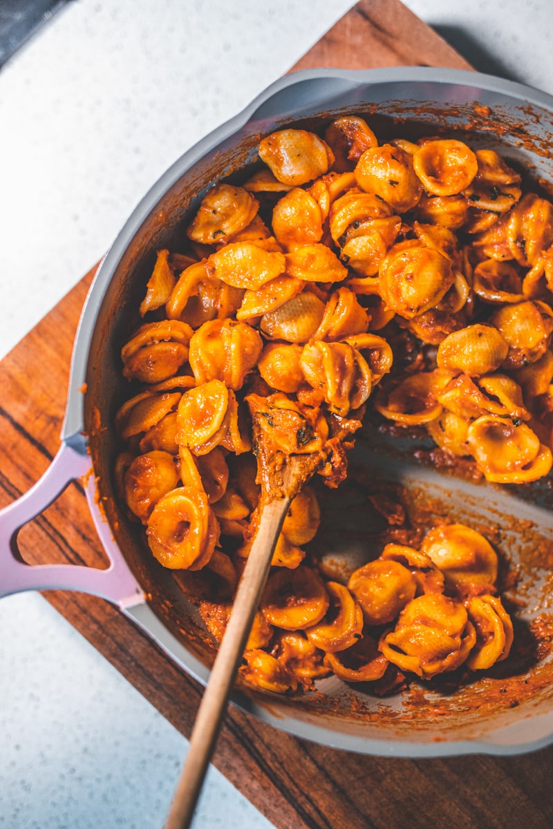 A pan of Roasted Red Pepper Pasta - Georgie Eats